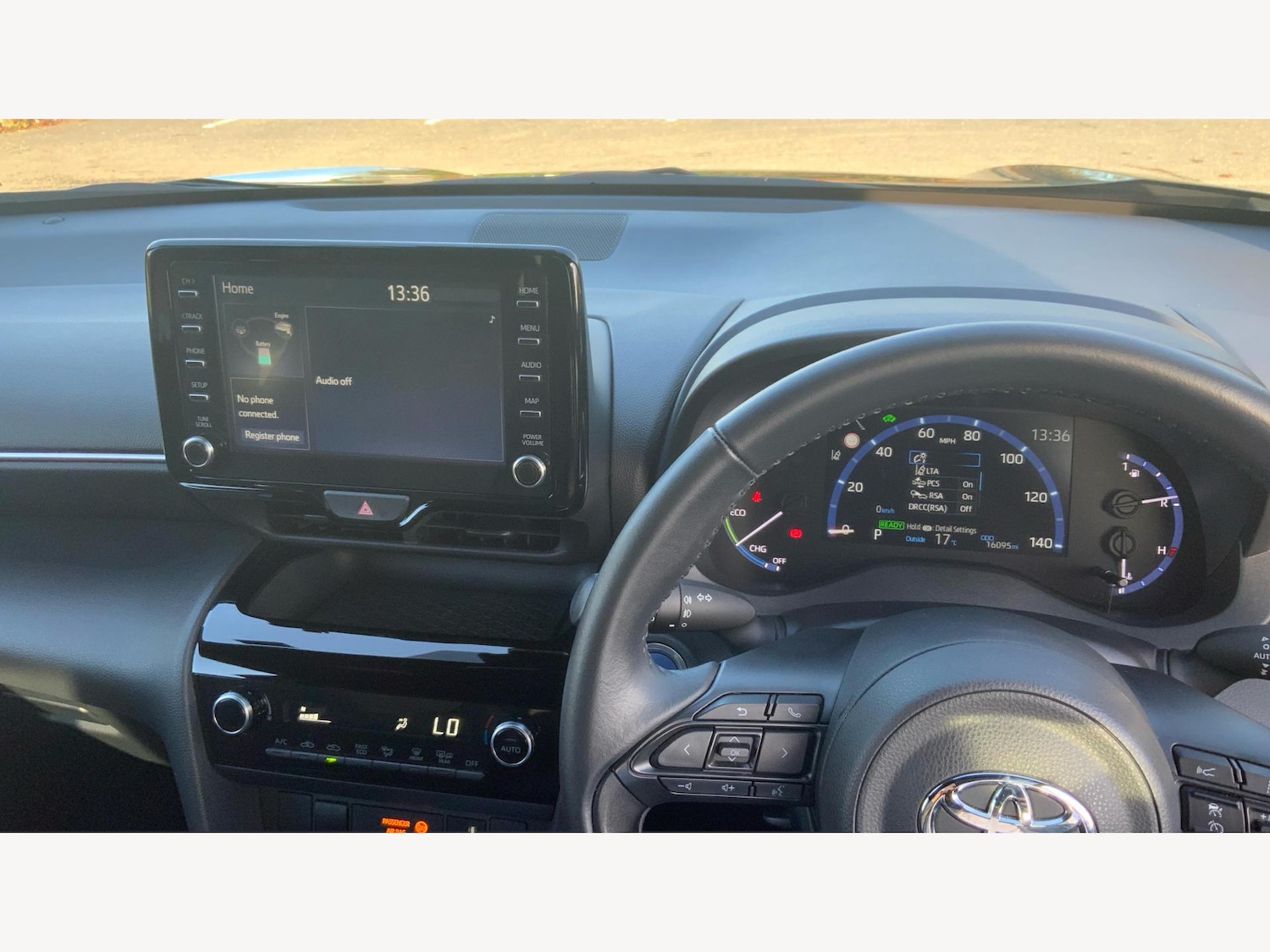 Used Toyota Yaris Cross 2022 for sale - 76592705: Photo 8