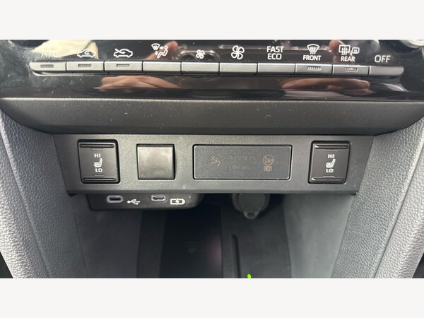 Used Toyota Yaris Cross 2024 for sale - 76151274: Photo 37