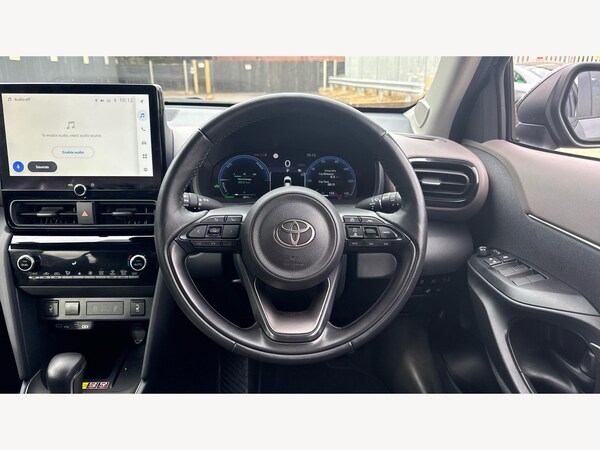 Used Toyota Yaris Cross 2024 for sale - 76151274: Photo 8