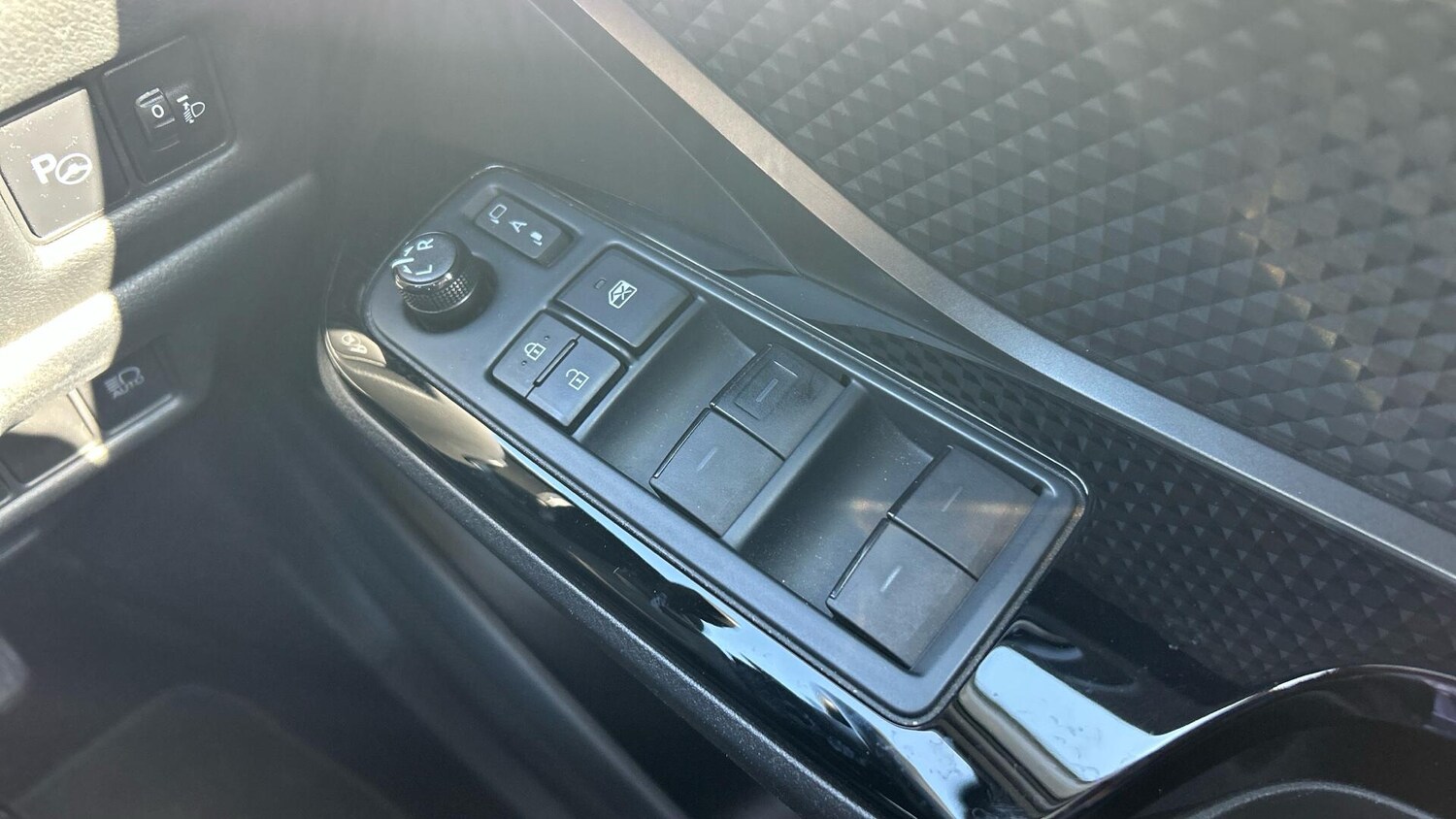 Used Toyota C-HR 2022 for sale - 78020294: Photo 36