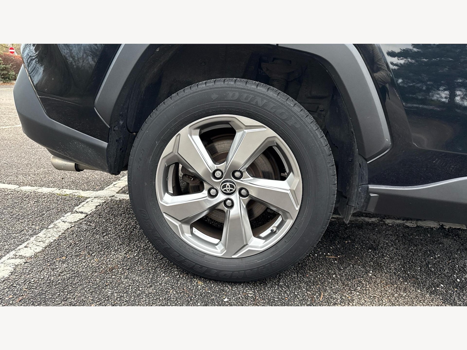 Used Toyota RAV4 2020 for sale - 76942718: Photo 28