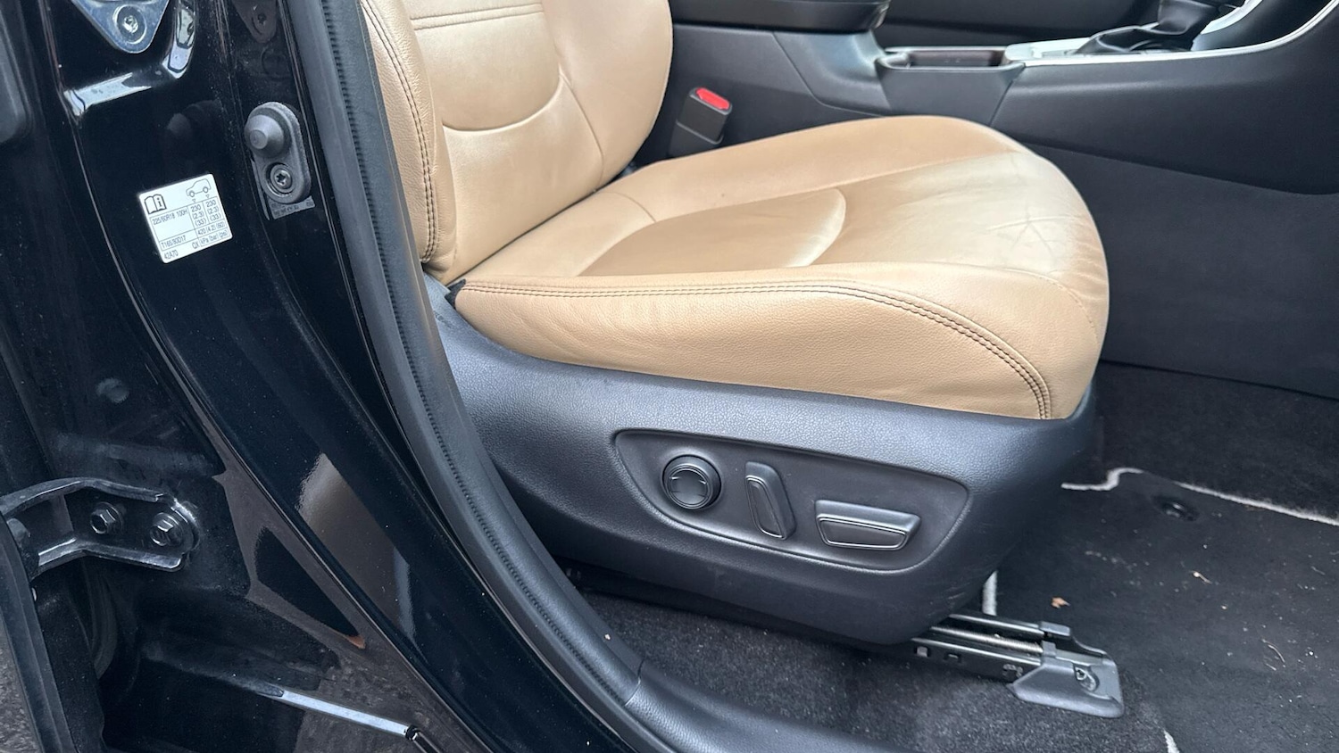 Used Toyota RAV4 2020 for sale - 76942718: Photo 36