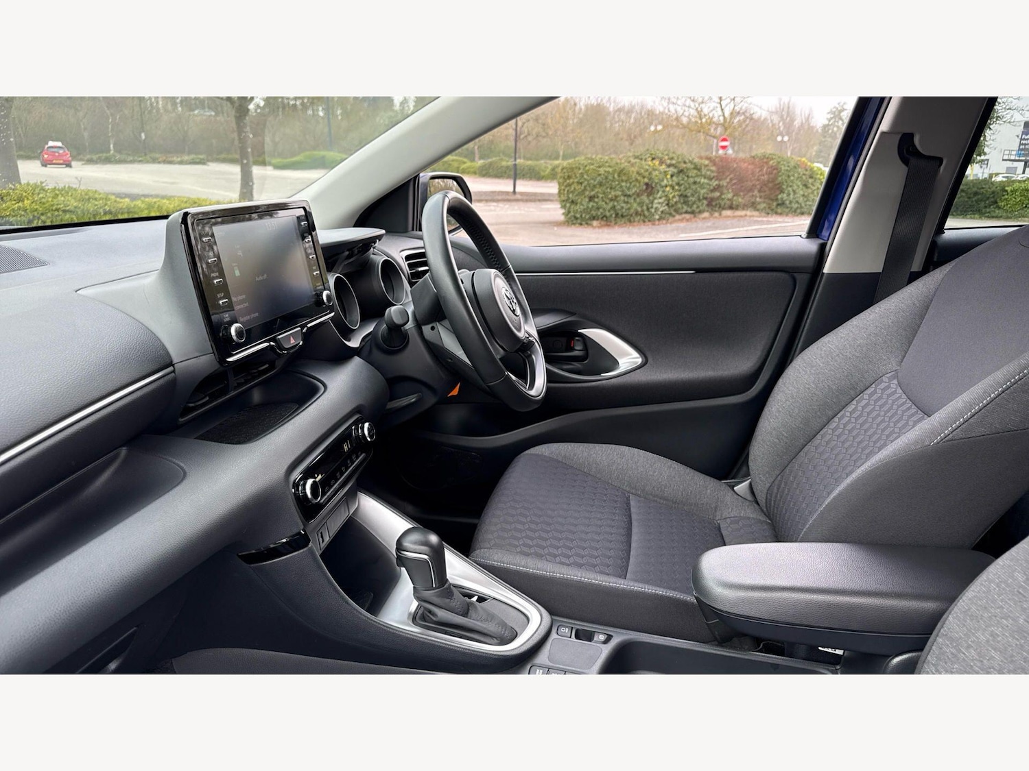 Used Toyota Yaris for sale - 77825100: Photo 12