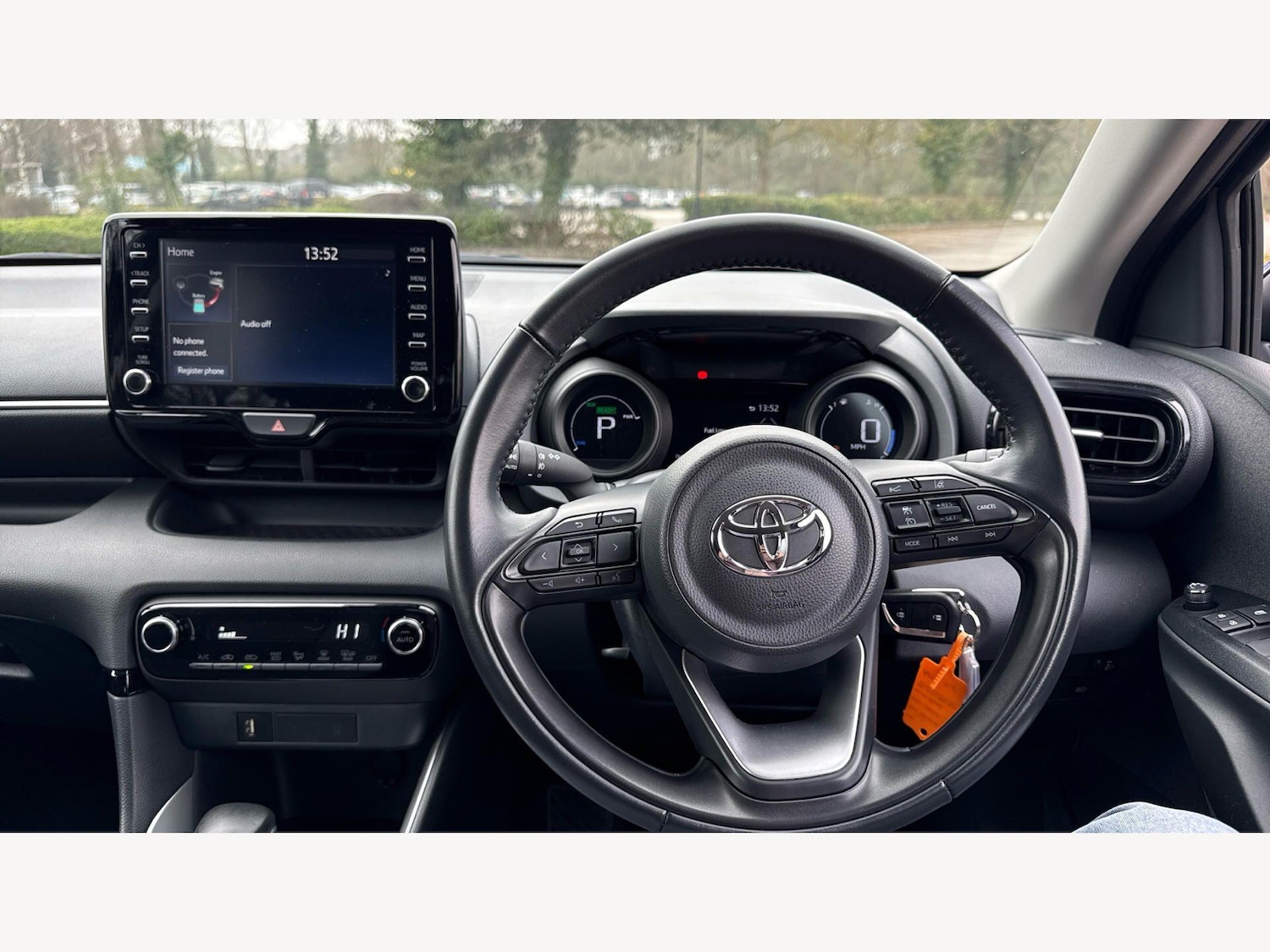 Used Toyota Yaris for sale - 77825100: Photo 8