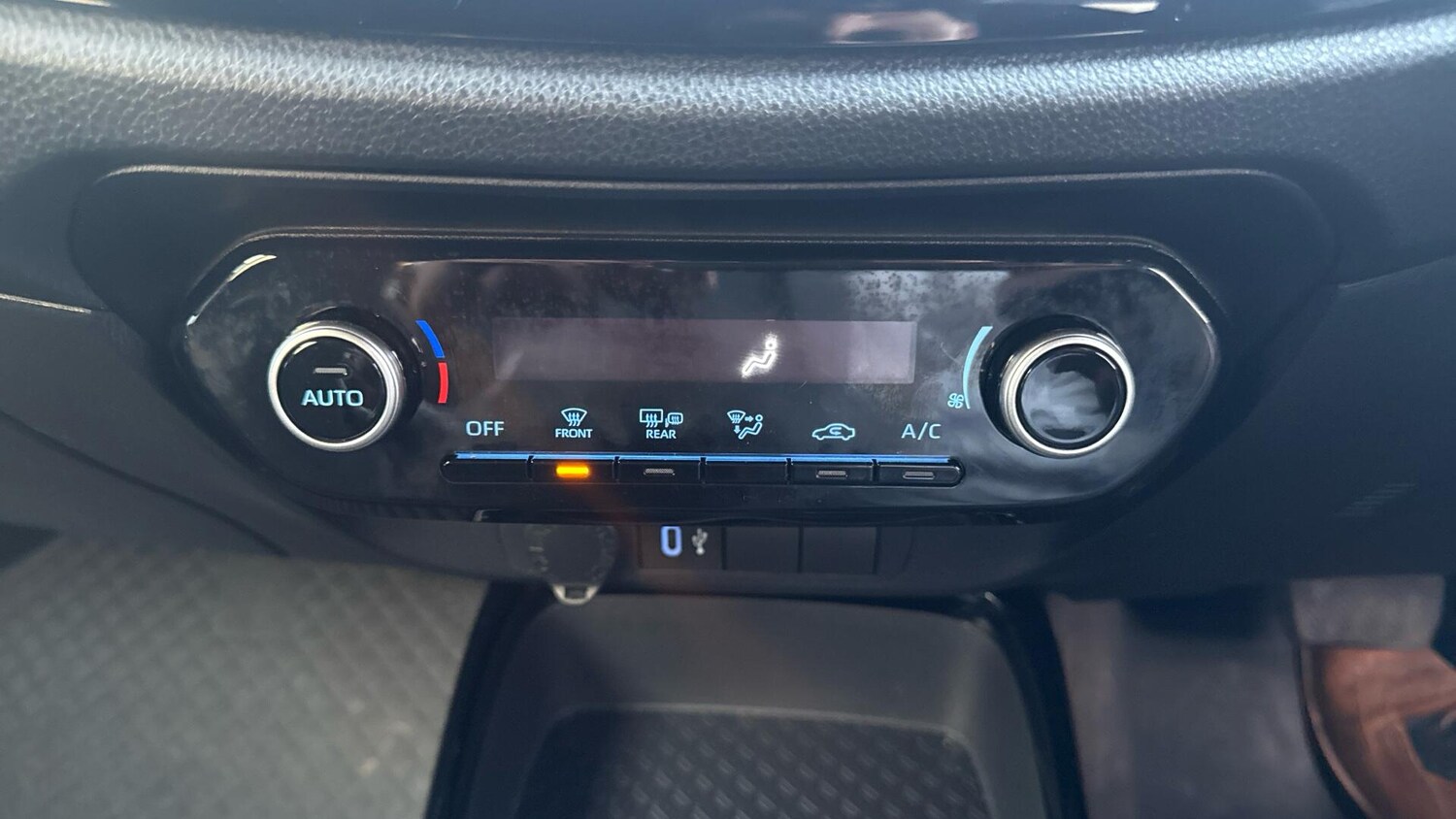 Used Toyota Aygo X 2024 for sale - 77798943: Photo 35