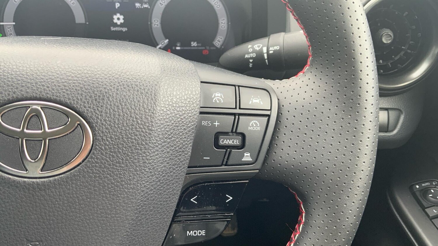 Used Toyota C-HR 2024 for sale - 76085428: Photo 35