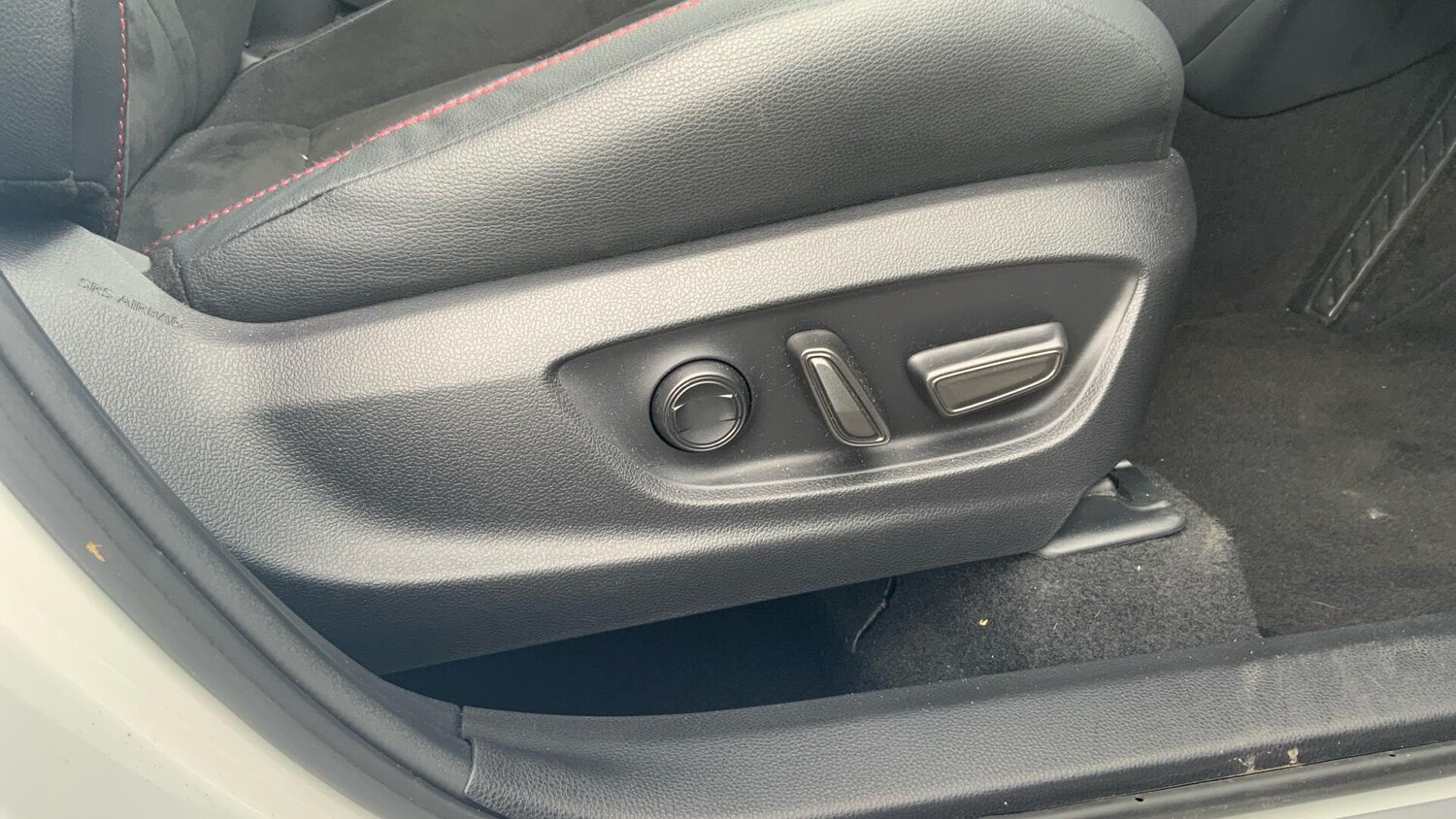 Used Toyota C-HR 2024 for sale - 76085428: Photo 38