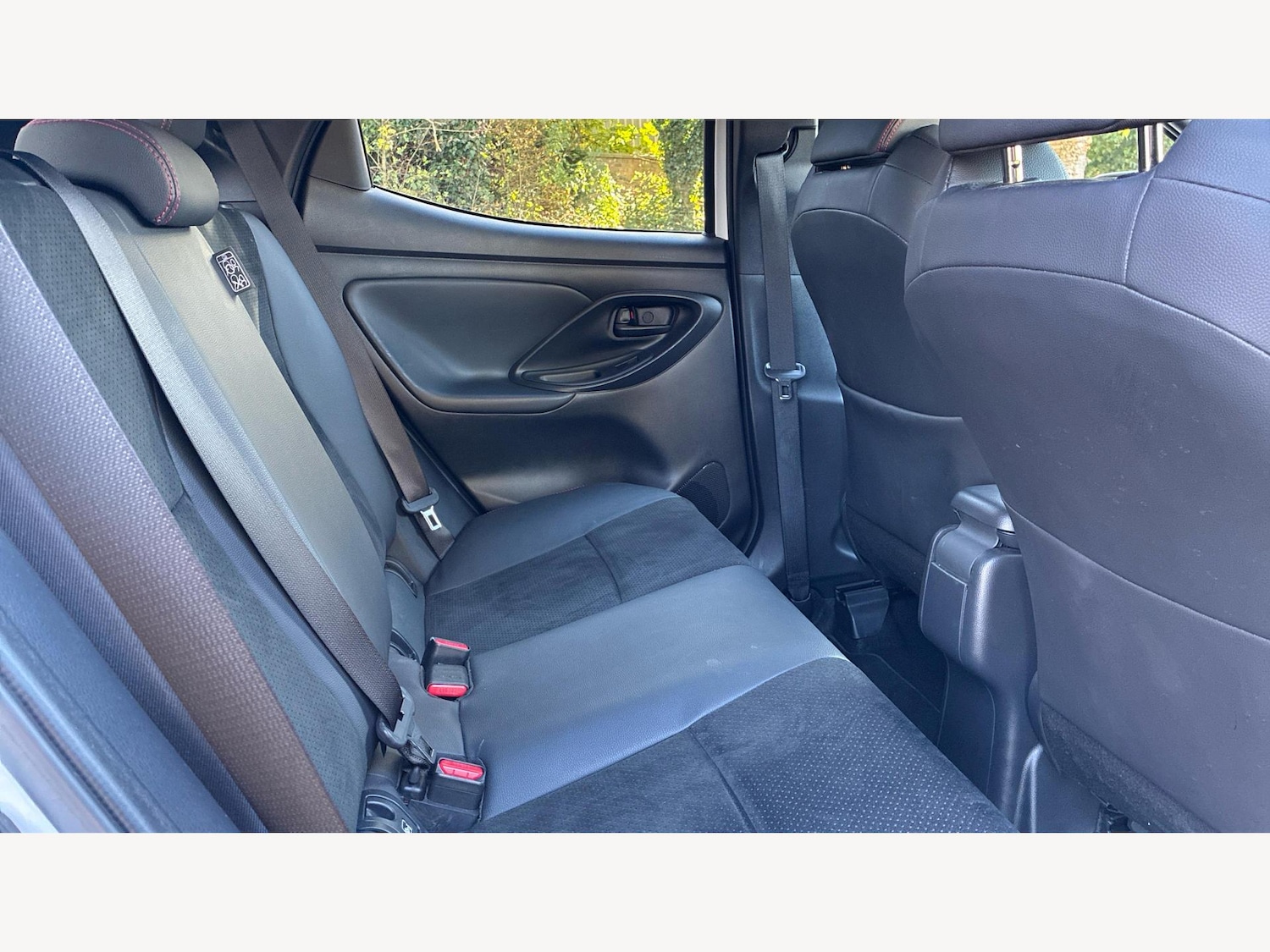 Used Toyota Yaris 2024 for sale - 76377622: Photo 14