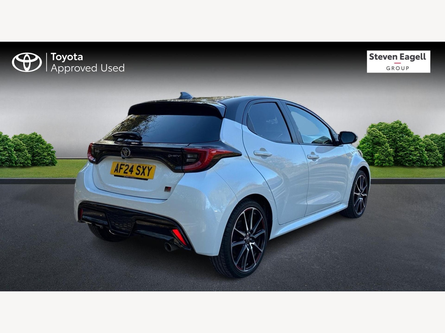 Used Toyota Yaris 2024 for sale - 76377622: Photo 2
