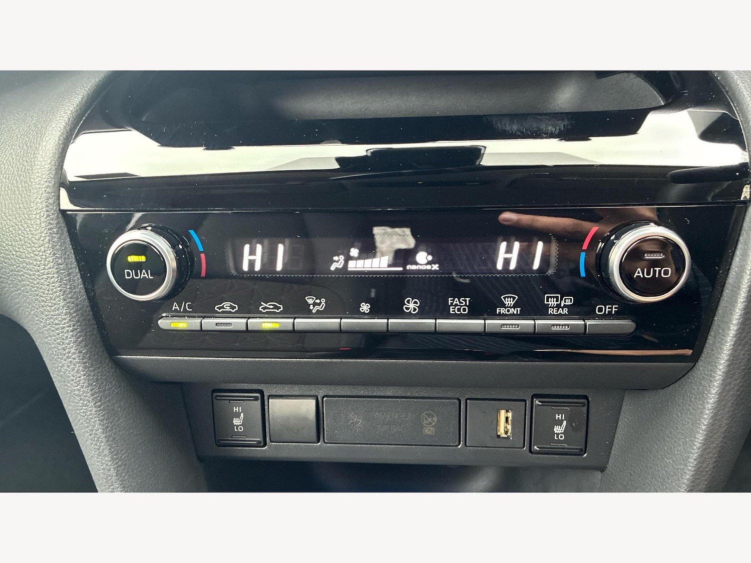 Used Toyota Yaris Cross 2024 for sale - 76527613: Photo 31