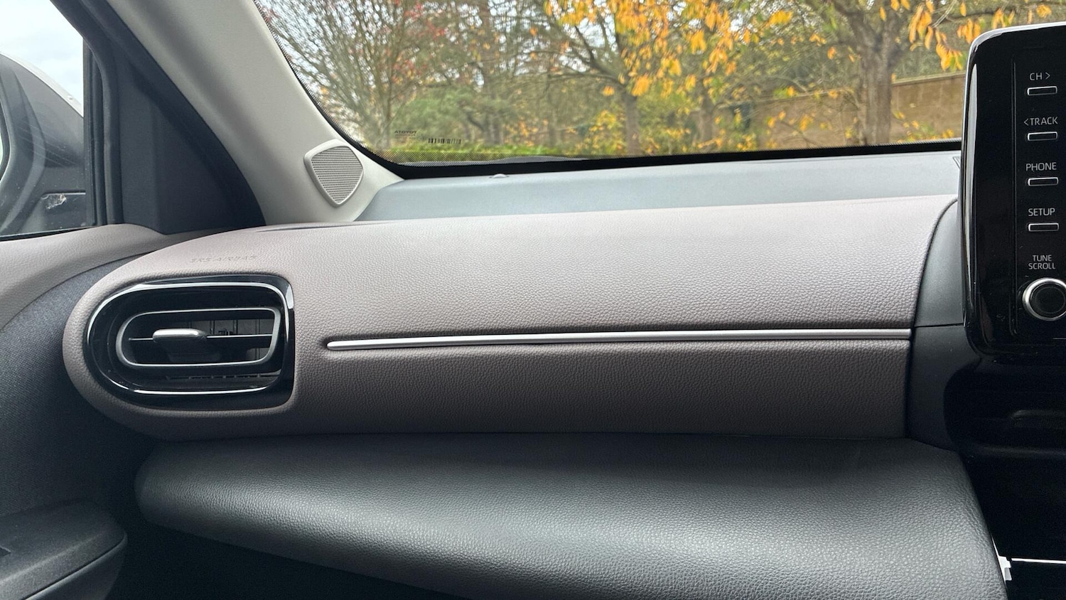 Used Toyota Yaris Cross 2024 for sale - 76527613: Photo 34