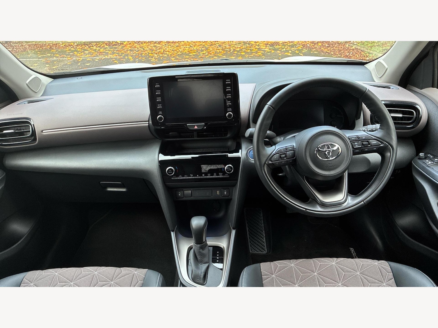 Used Toyota Yaris Cross 2024 for sale - 76527613: Photo 7