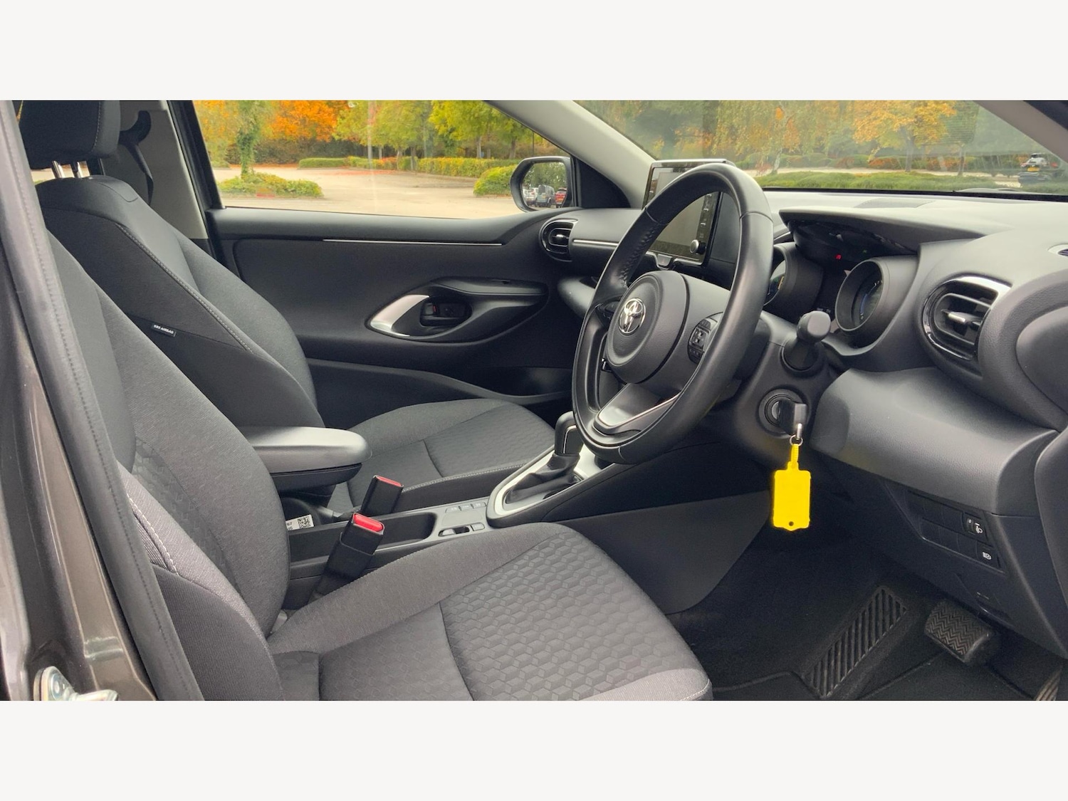 Used Toyota Yaris 2022 for sale - 76349637: Photo 13