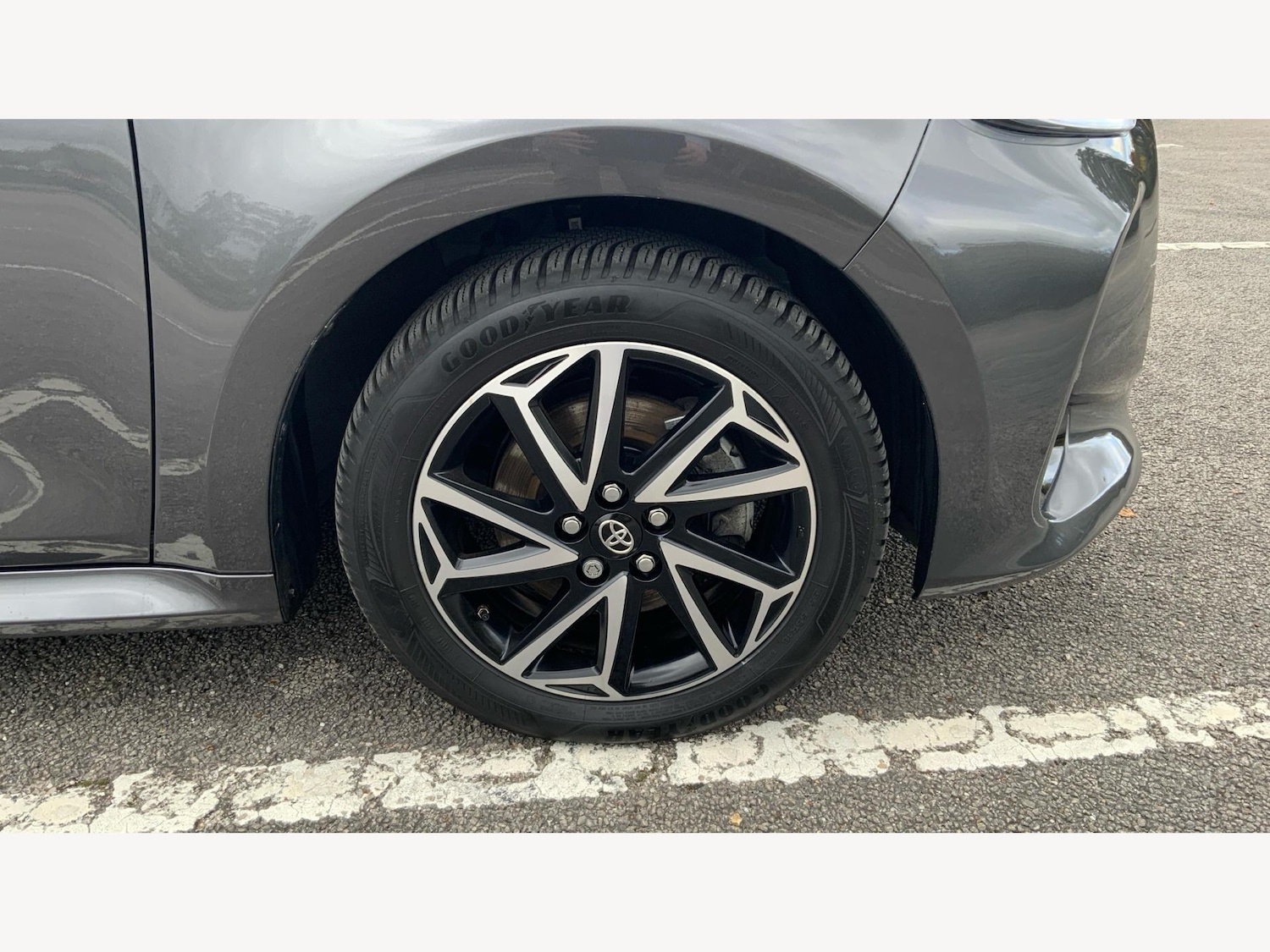Used Toyota Yaris 2022 for sale - 76349637: Photo 30