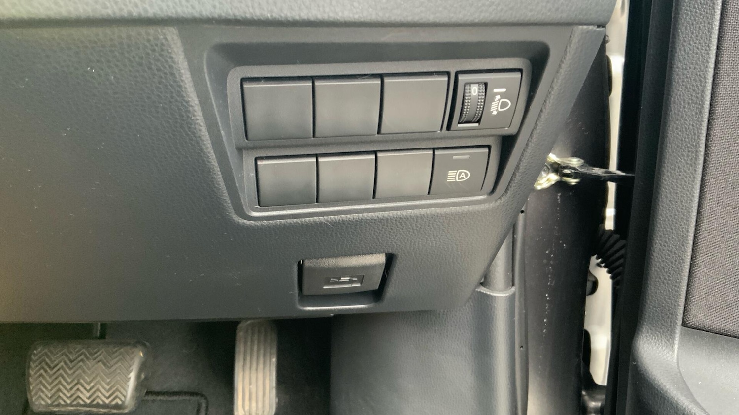 Used Toyota Yaris 2022 for sale - 76349637: Photo 42