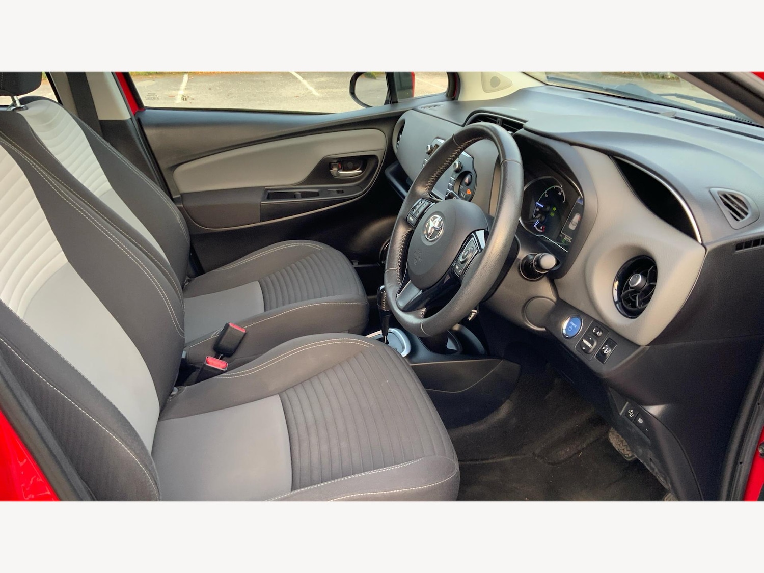 Used Toyota Yaris for sale - 77242383: Photo 13