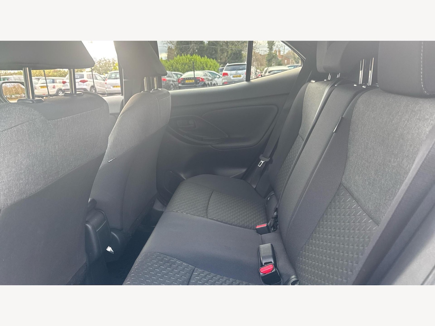 Used Toyota Yaris Cross 2024 for sale - 76657078: Photo 15