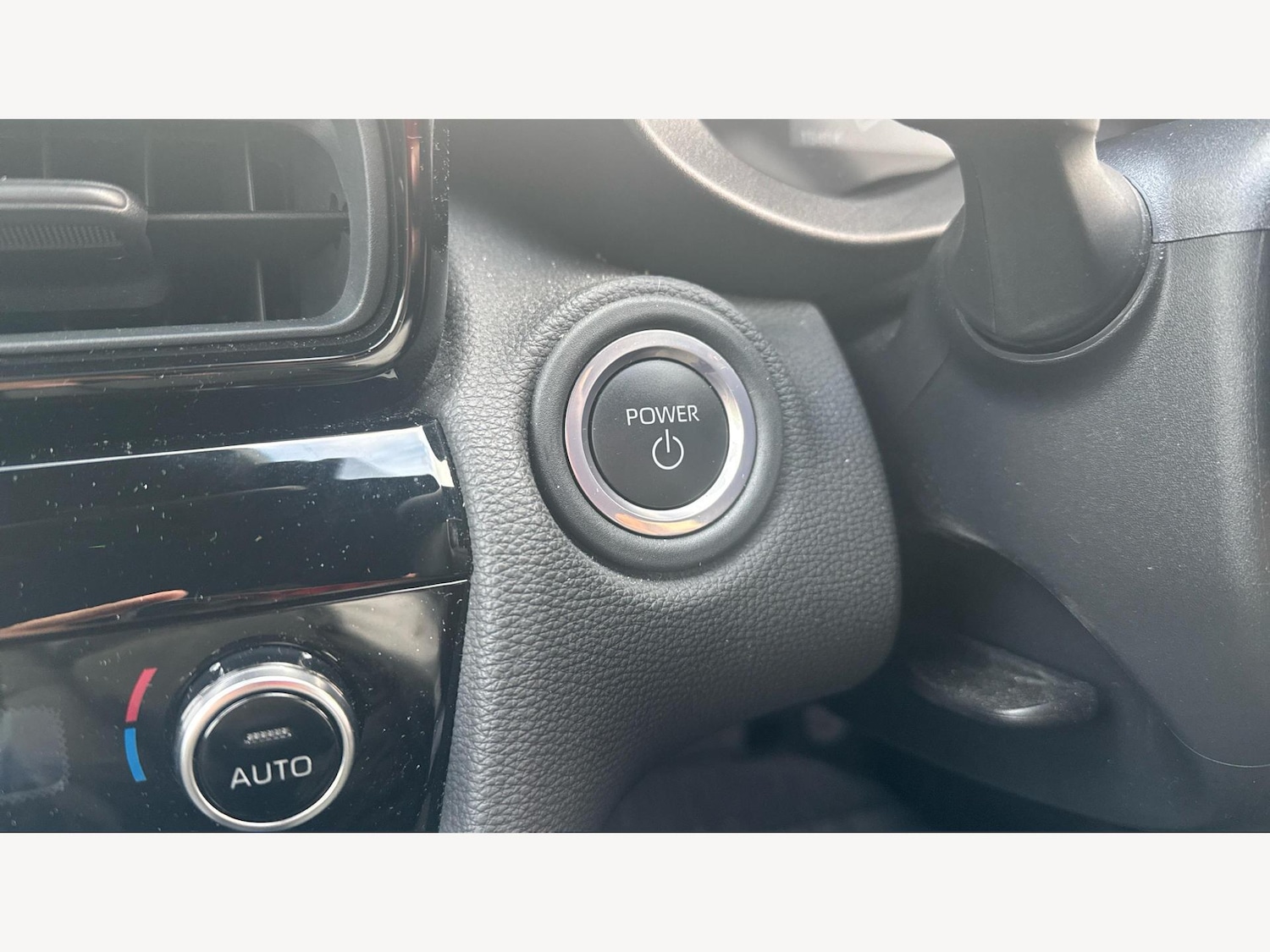 Used Toyota Yaris Cross 2024 for sale - 76657078: Photo 28