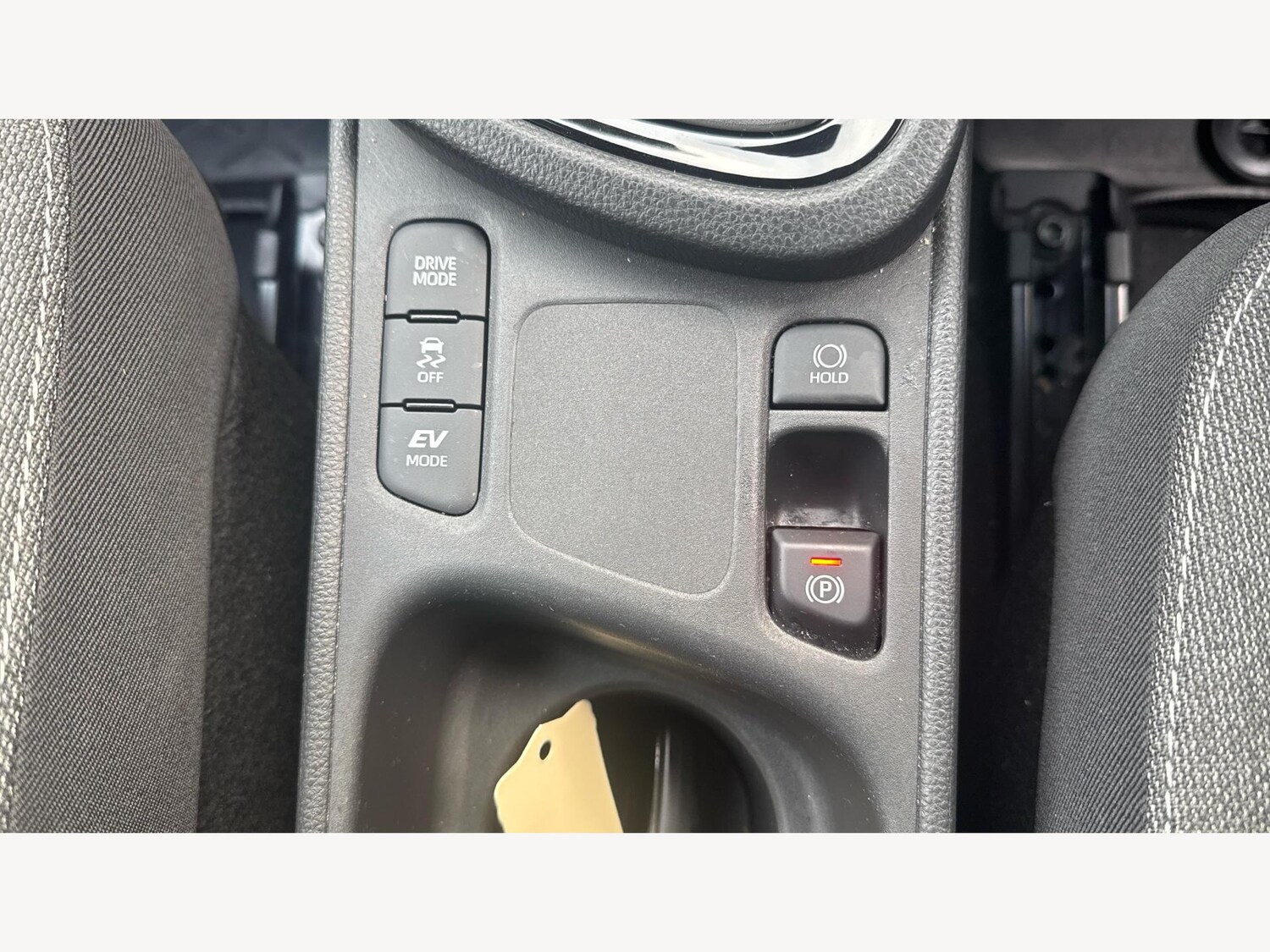 Used Toyota Yaris Cross 2024 for sale - 76657078: Photo 32