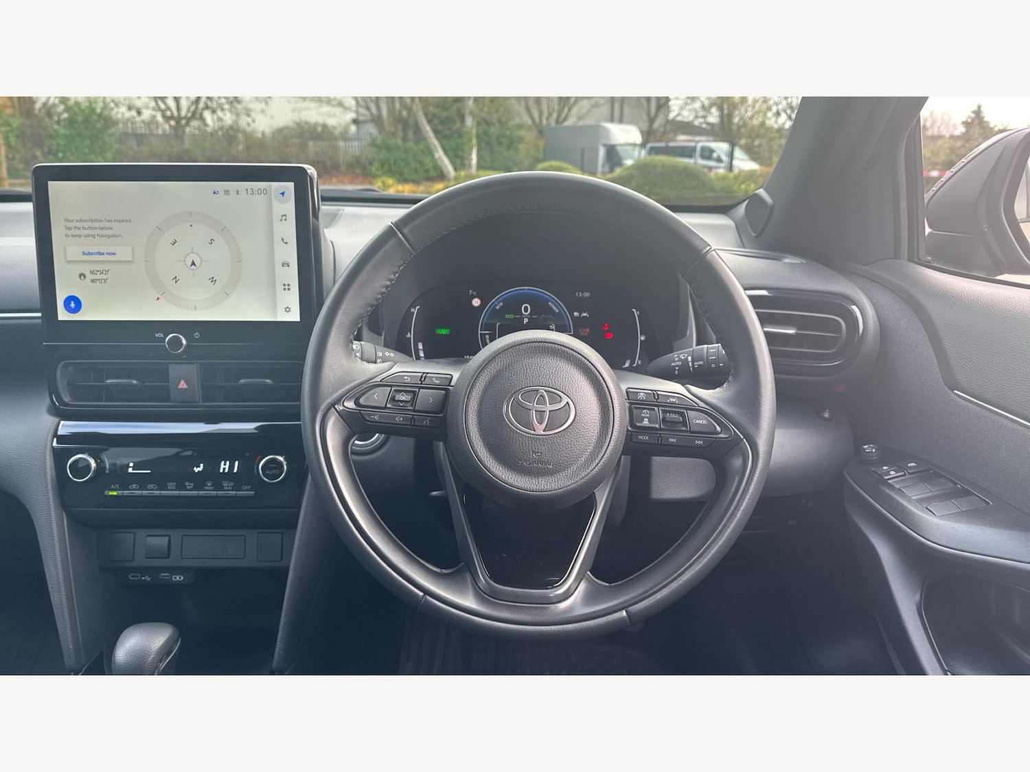 Used Toyota Yaris Cross 2024 for sale - 76657078: Photo 8