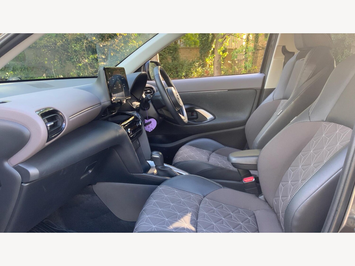 Used Toyota Yaris Cross 2022 for sale - 76251203: Photo 12
