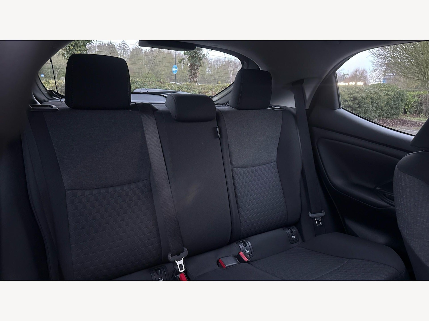 Used Toyota Yaris 2024 for sale - 77645803: Photo 24