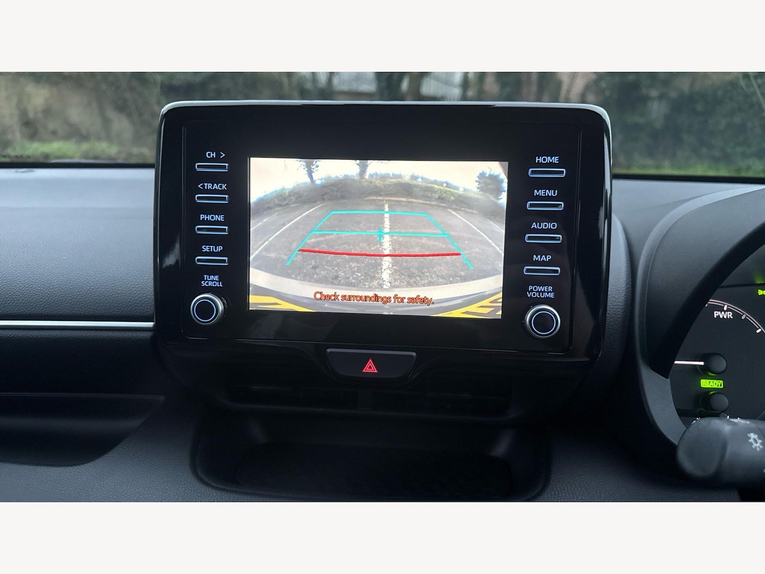 Used Toyota Yaris 2024 for sale - 77645803: Photo 31