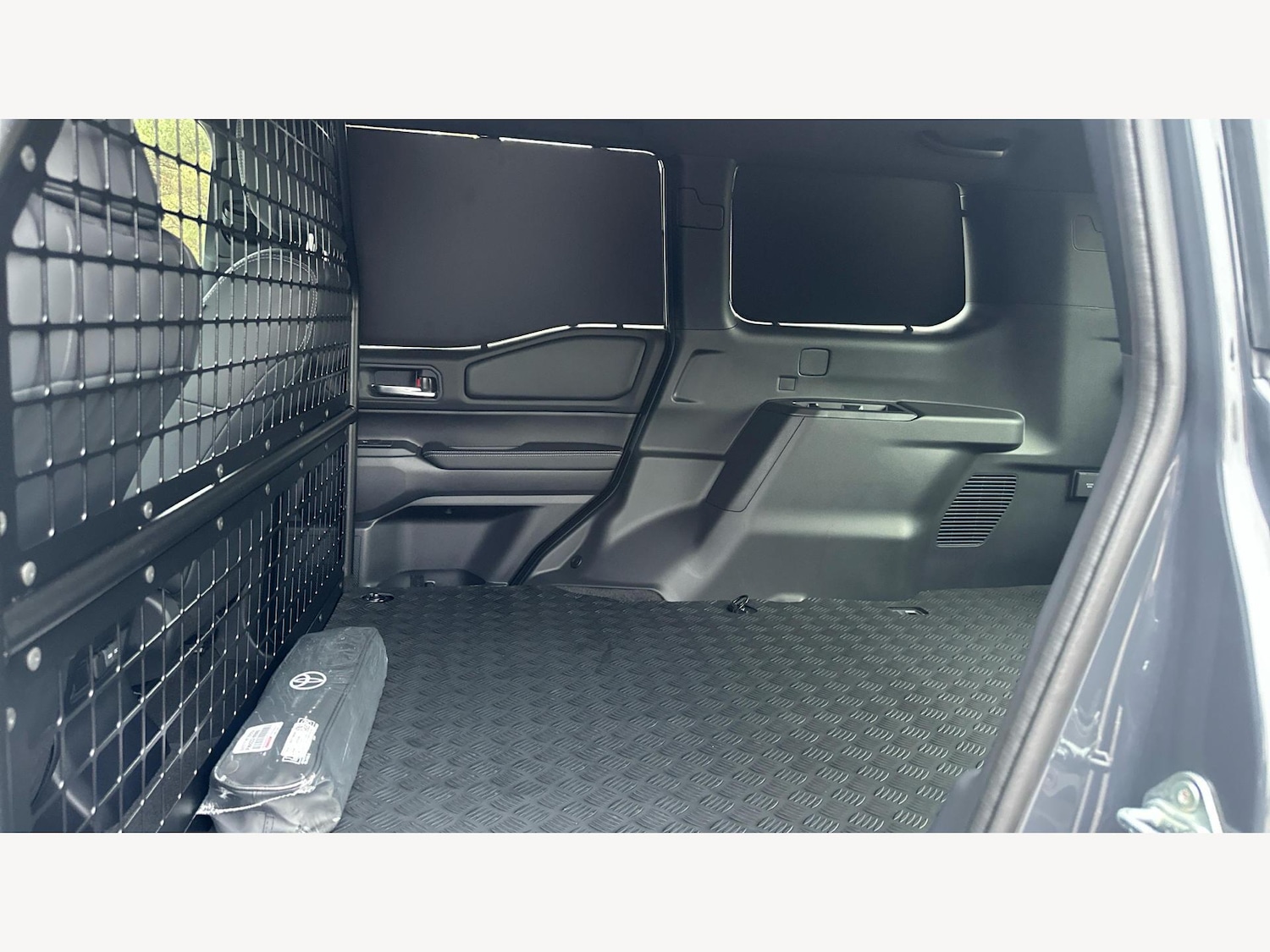 Used Toyota Land Cruiser 2025 for sale - 77510380: Photo 15