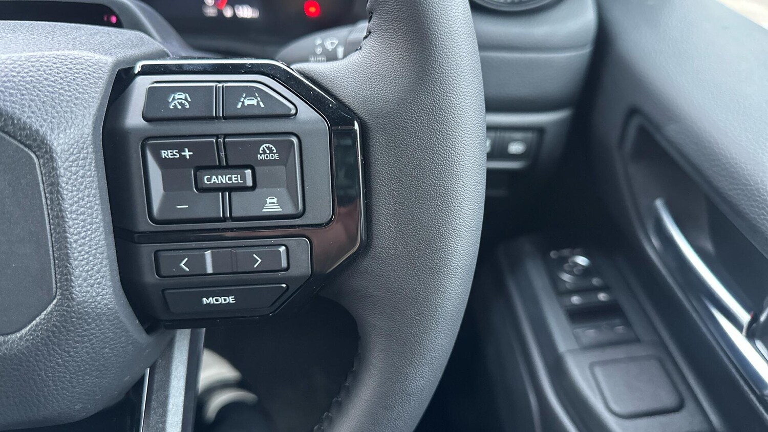 Used Toyota Land Cruiser 2025 for sale - 77510380: Photo 36