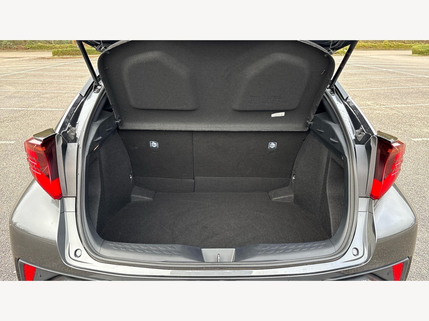 Used Toyota C-HR 2023 for sale - 77455673: Photo 16