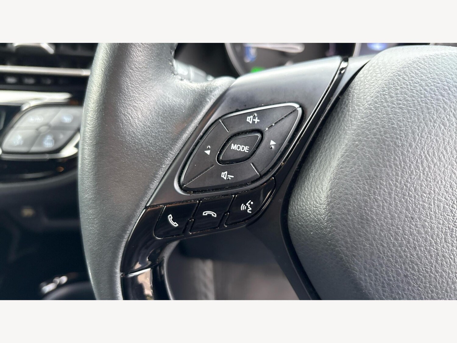 Used Toyota C-HR 2023 for sale - 77455673: Photo 27