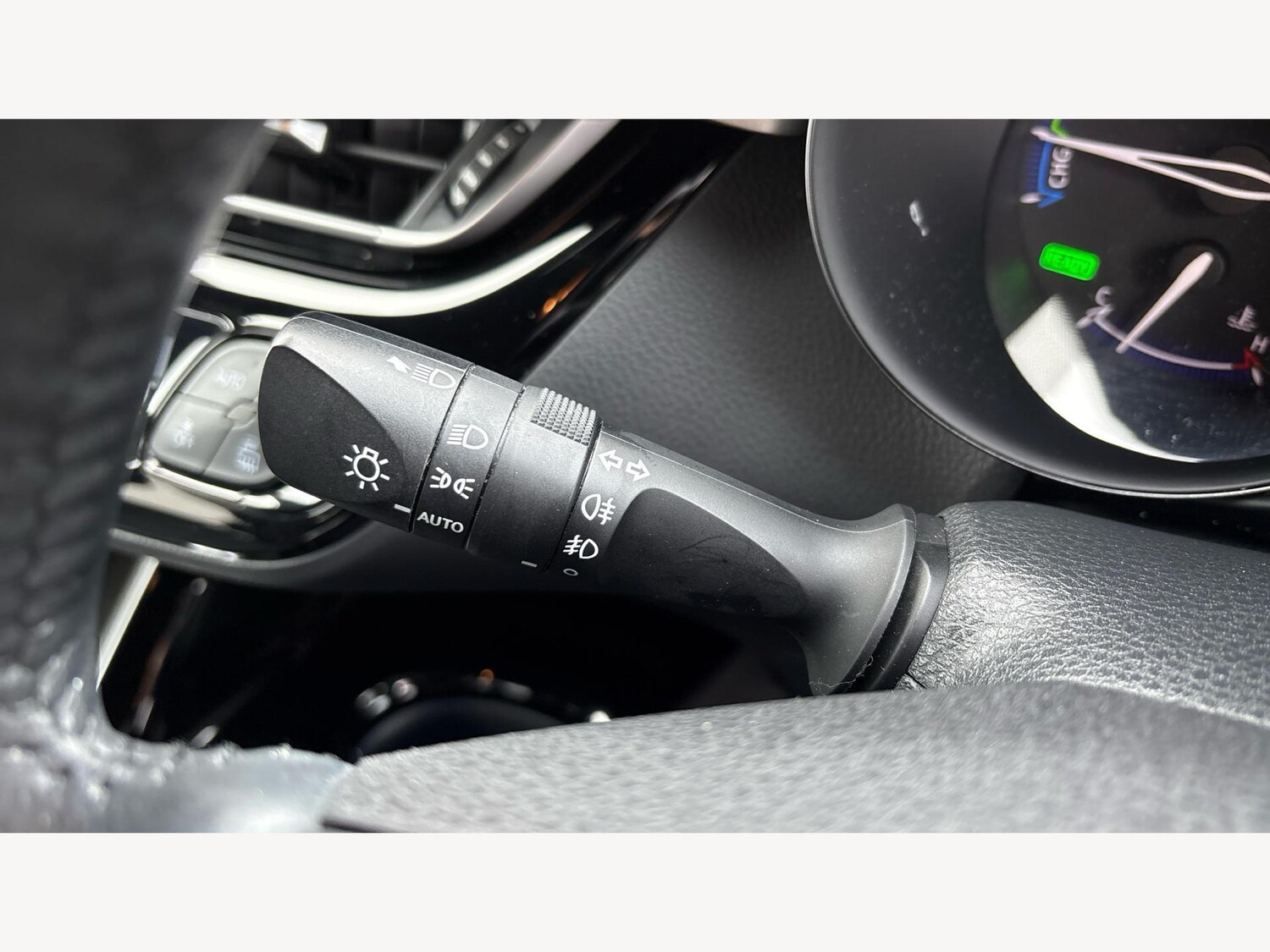 Used Toyota C-HR 2023 for sale - 77455673: Photo 28