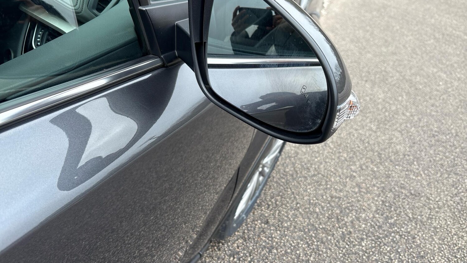 Used Toyota C-HR 2023 for sale - 77455673: Photo 35