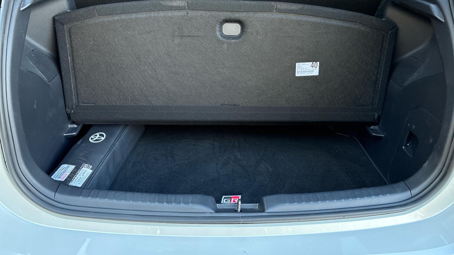 Used Toyota Yaris 2024 for sale - 76527935: Photo 40