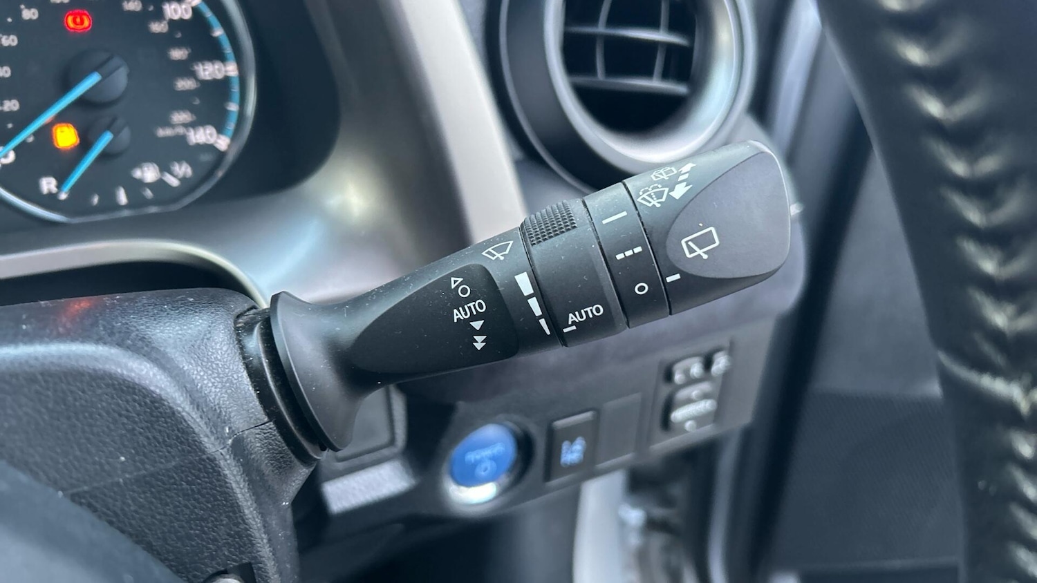 Used Toyota RAV4 2017 for sale - 78020446: Photo 35