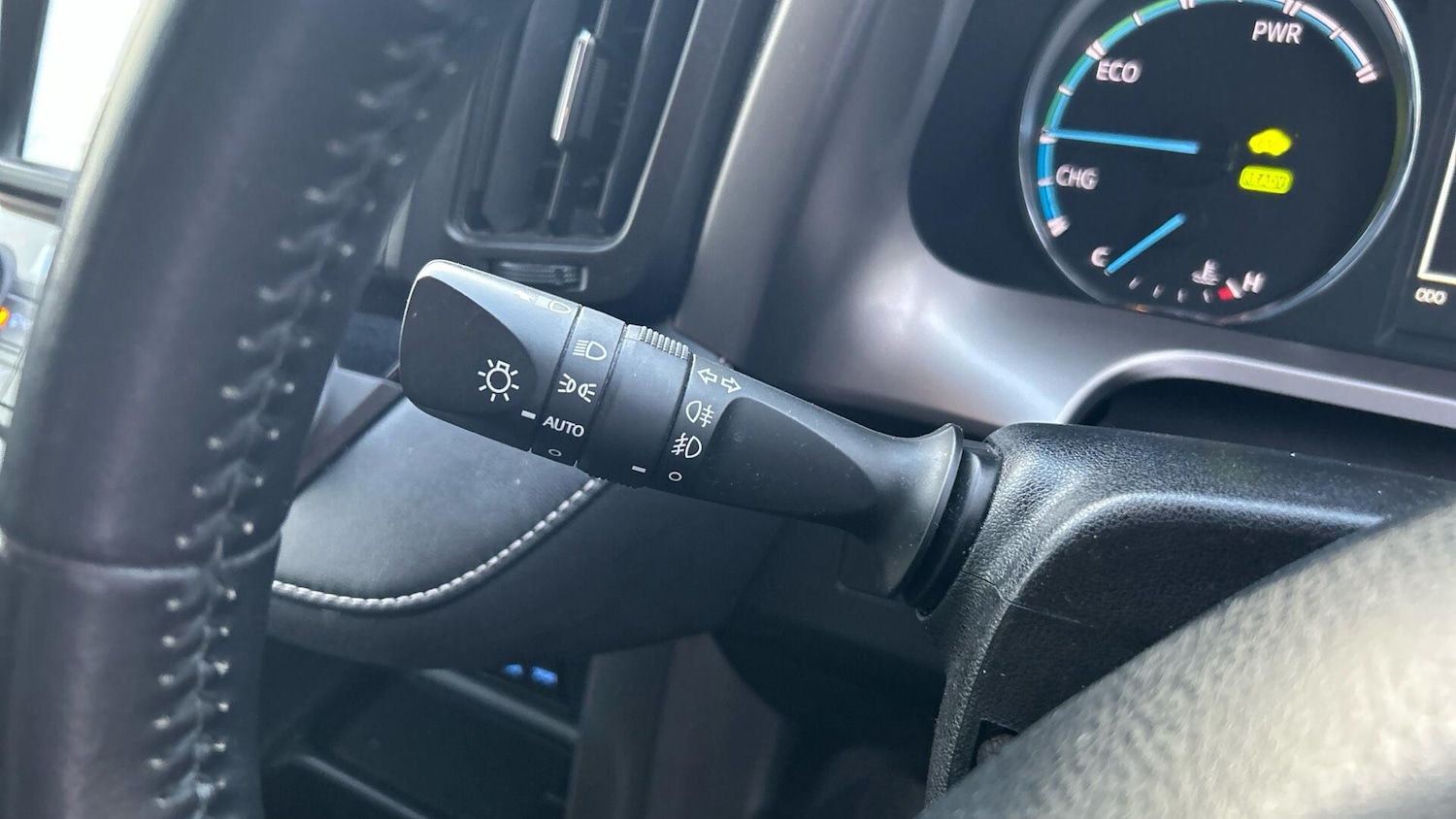 Used Toyota RAV4 2017 for sale - 78020446: Photo 36