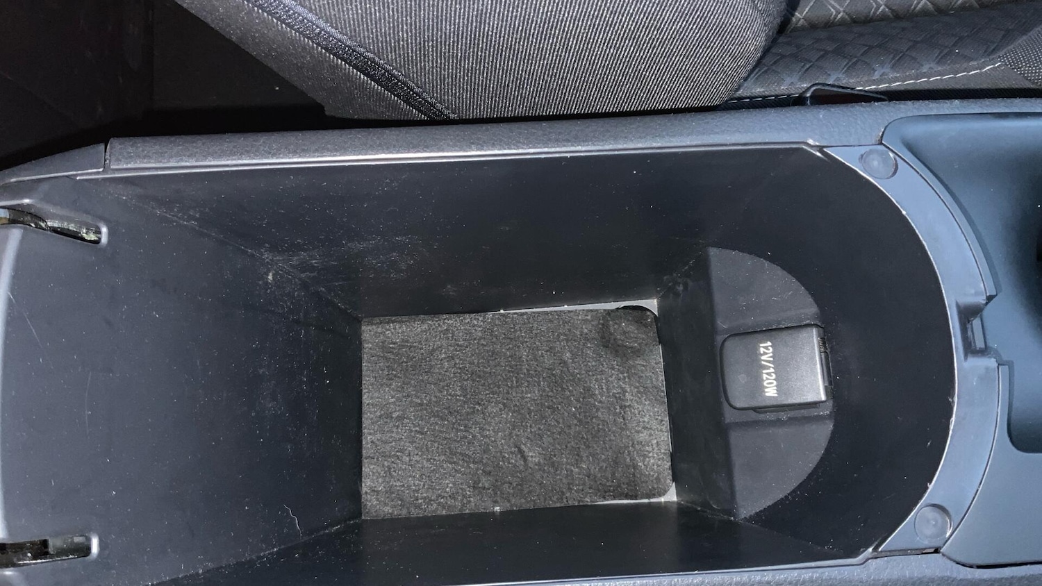 Used Toyota C-HR 2022 for sale - 77387440: Photo 32