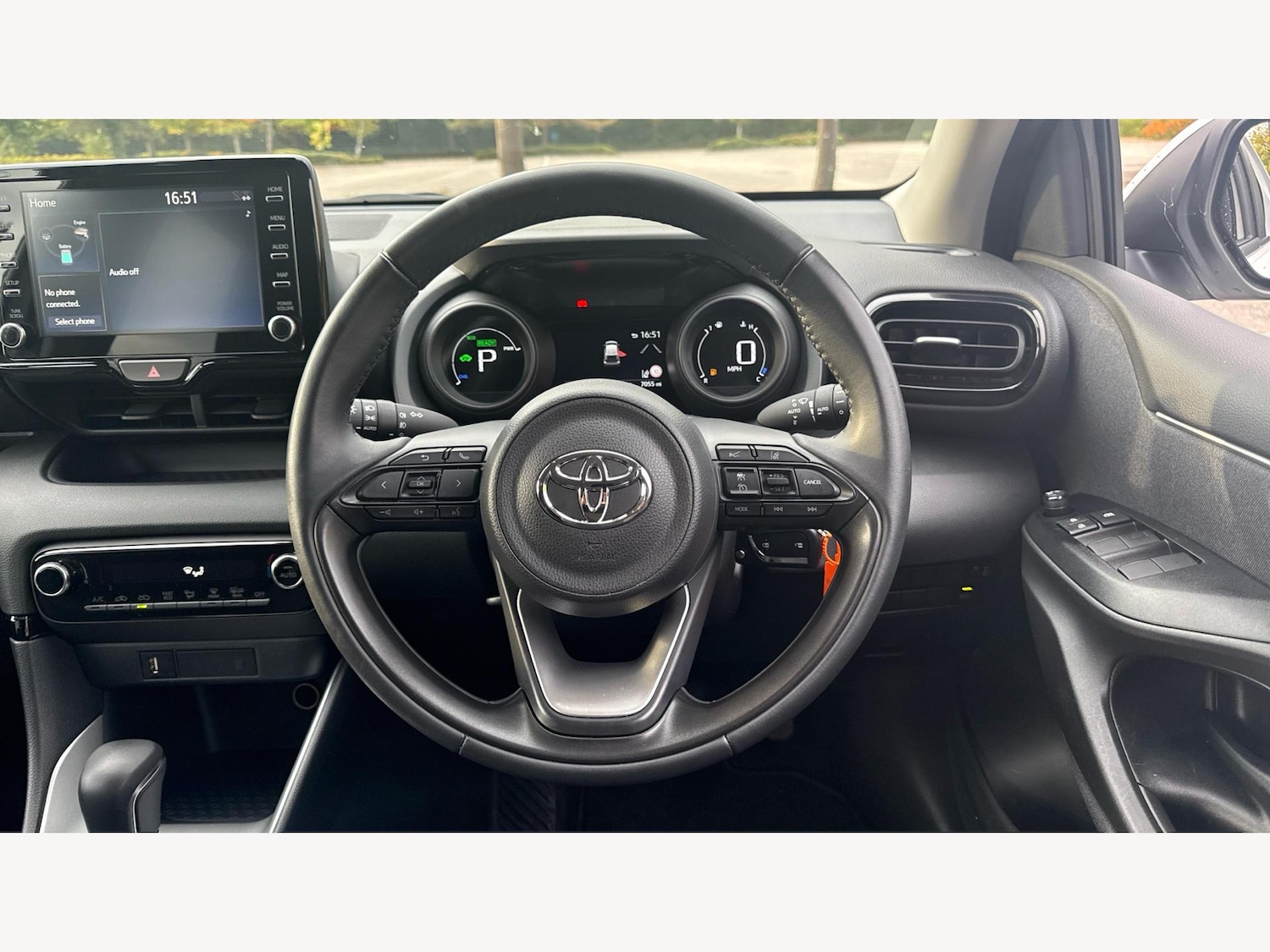 Used Toyota Yaris 2023 for sale - 76189322: Photo 10