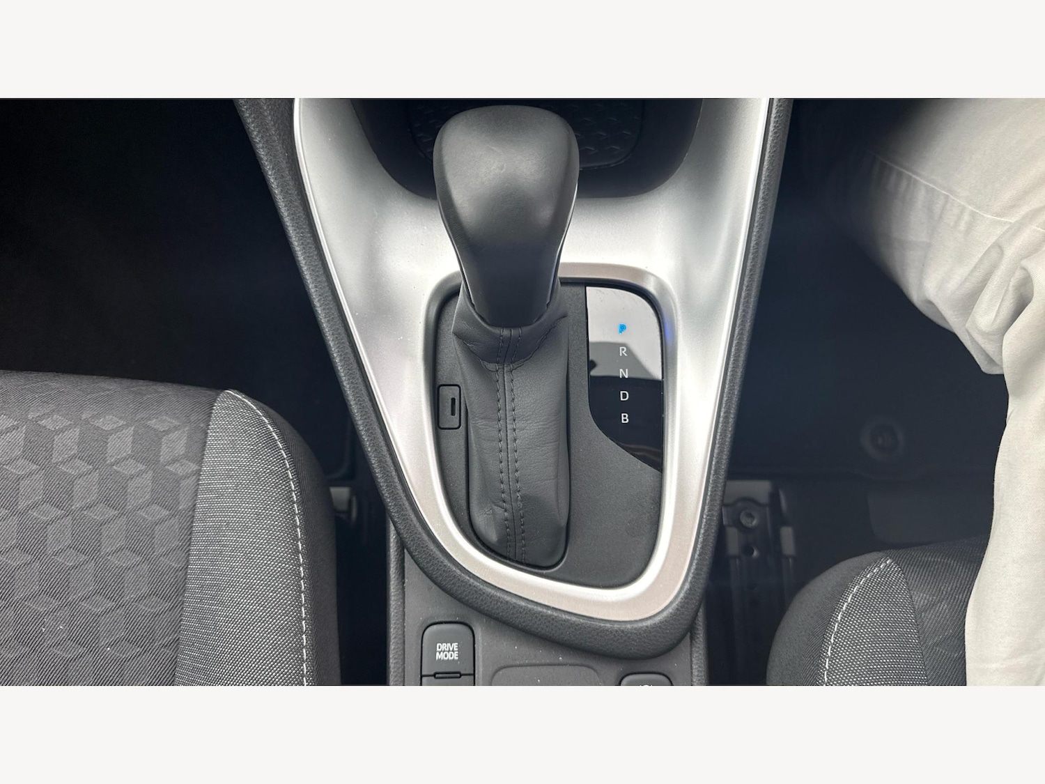 Used Toyota Yaris 2023 for sale - 76189322: Photo 39
