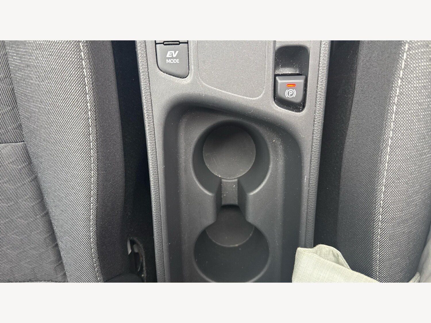 Used Toyota Yaris 2023 for sale - 76189322: Photo 41
