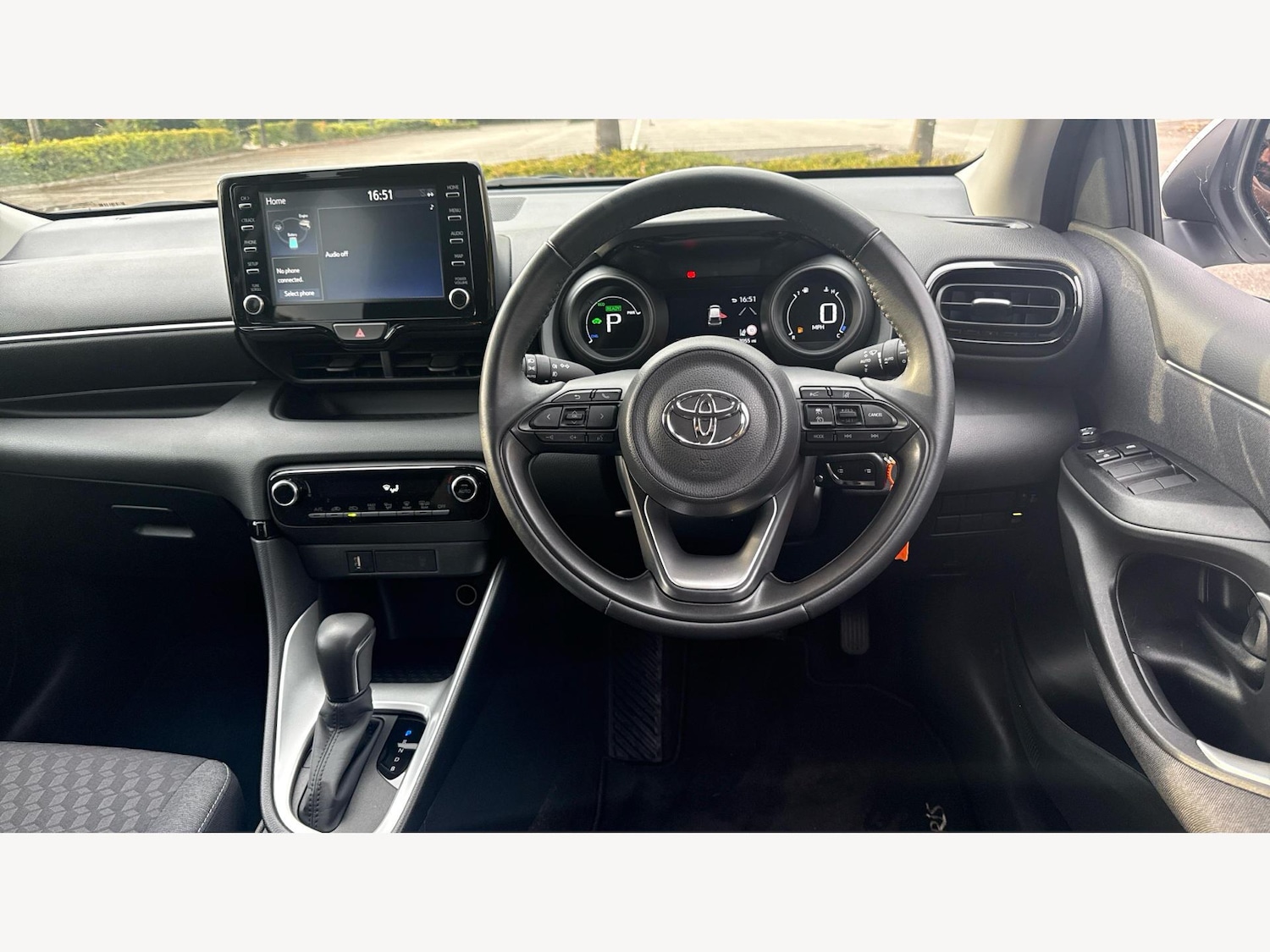 Used Toyota Yaris 2023 for sale - 76189322: Photo 7
