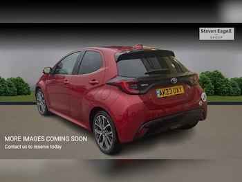 Used Toyota Yaris 2023 for sale - 77395988: Photo