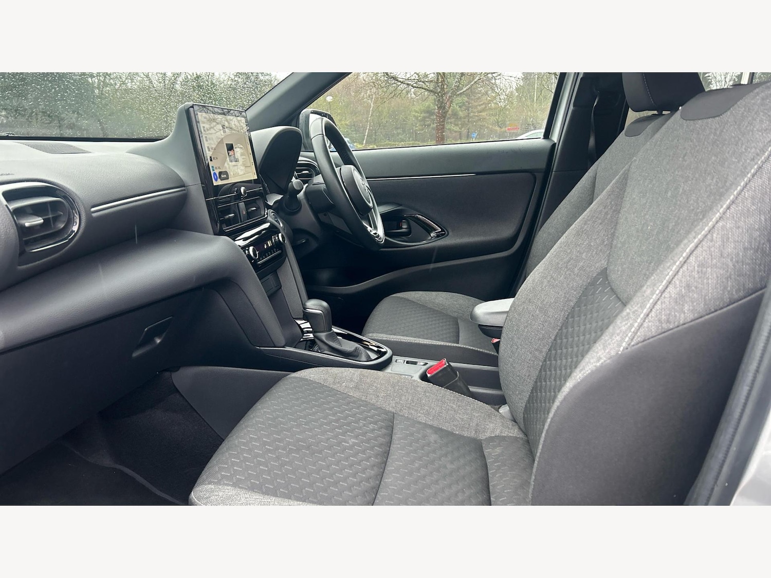 Used Toyota Yaris Cross 2024 for sale - 77511467: Photo 12