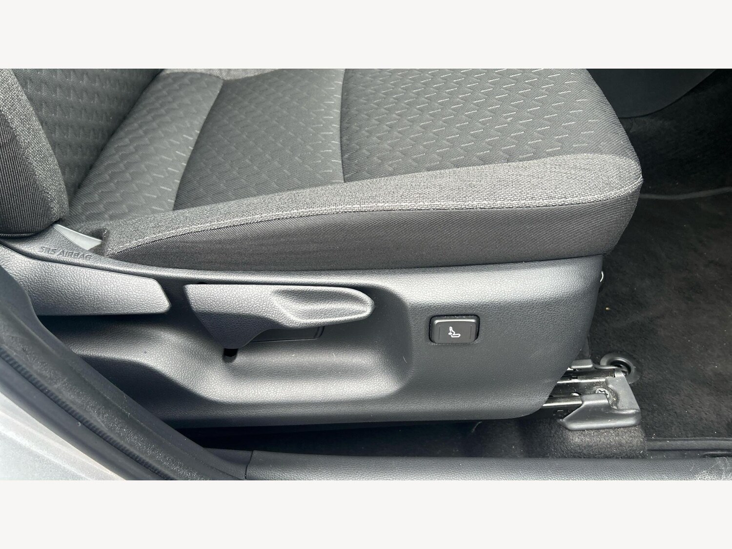 Used Toyota Yaris Cross 2024 for sale - 77511467: Photo 31