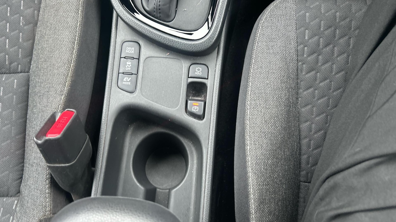 Used Toyota Yaris Cross 2024 for sale - 77511467: Photo 40