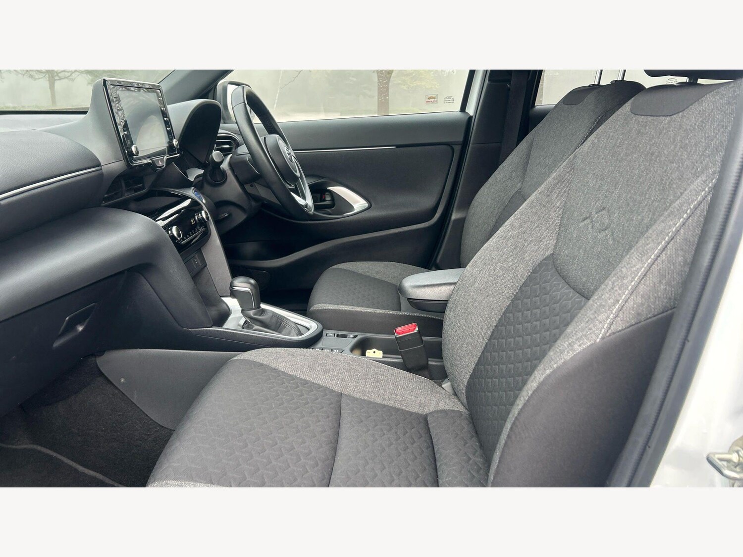 Used Toyota Yaris Cross 2024 for sale - 78020448: Photo 12