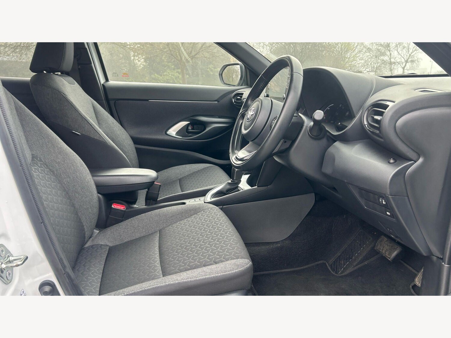 Used Toyota Yaris Cross 2024 for sale - 78020448: Photo 13