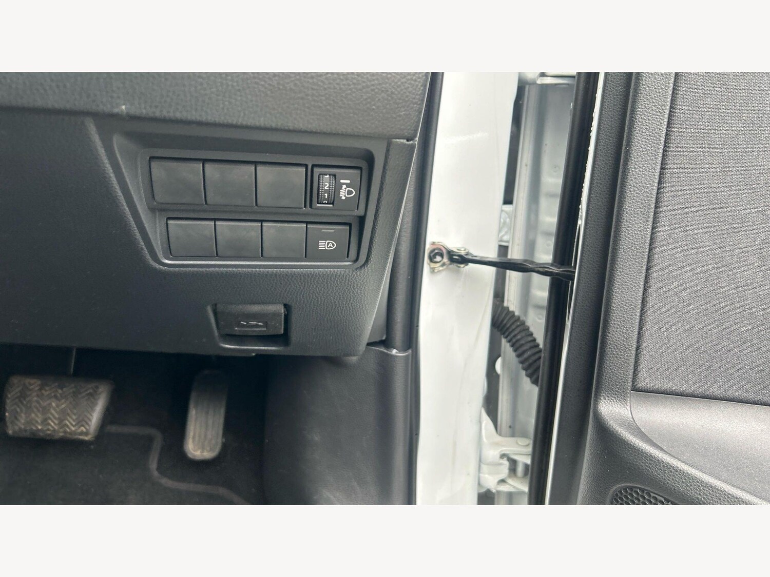 Used Toyota Yaris Cross 2024 for sale - 78020448: Photo 28