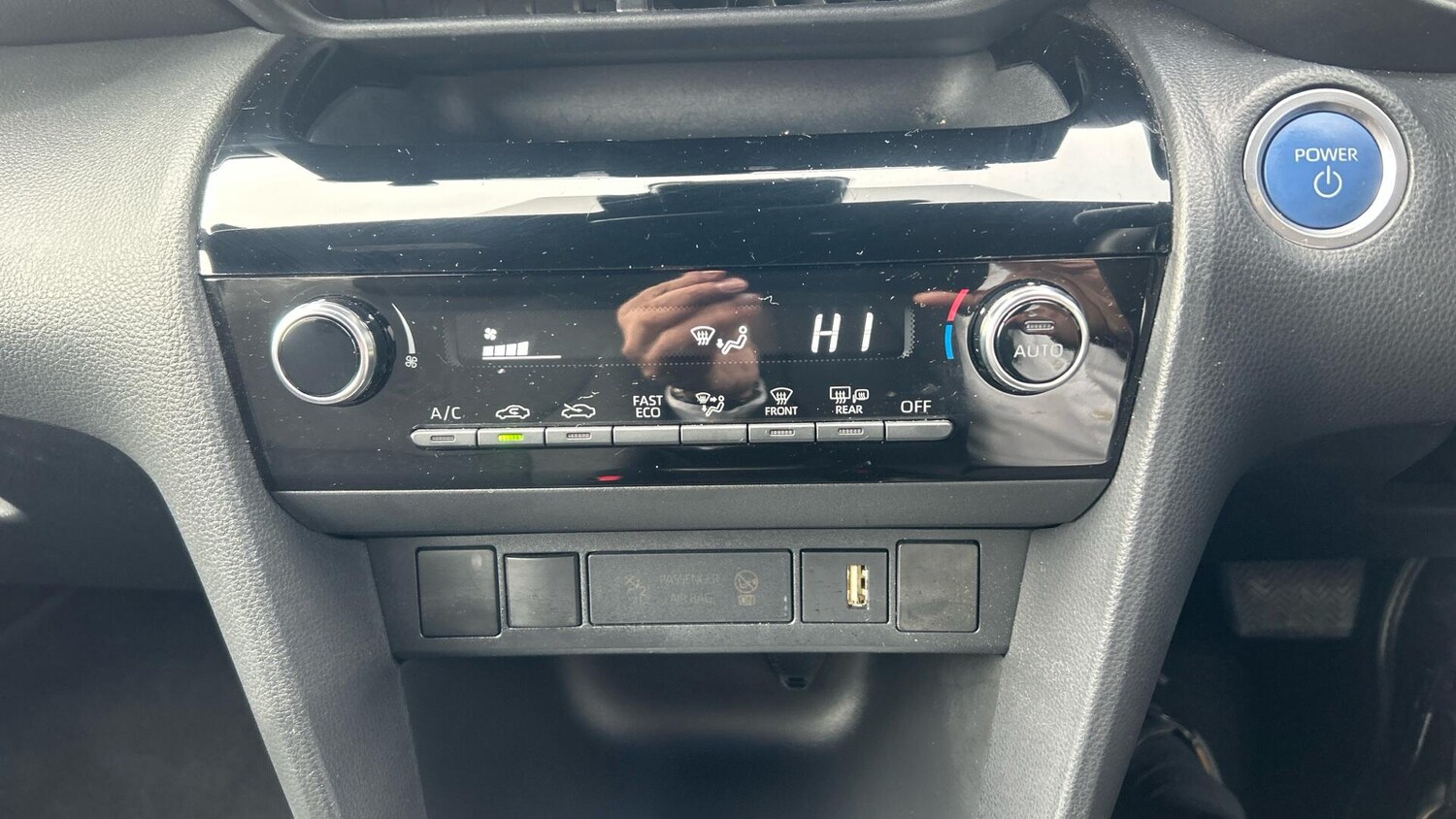 Used Toyota Yaris Cross 2024 for sale - 78020448: Photo 33