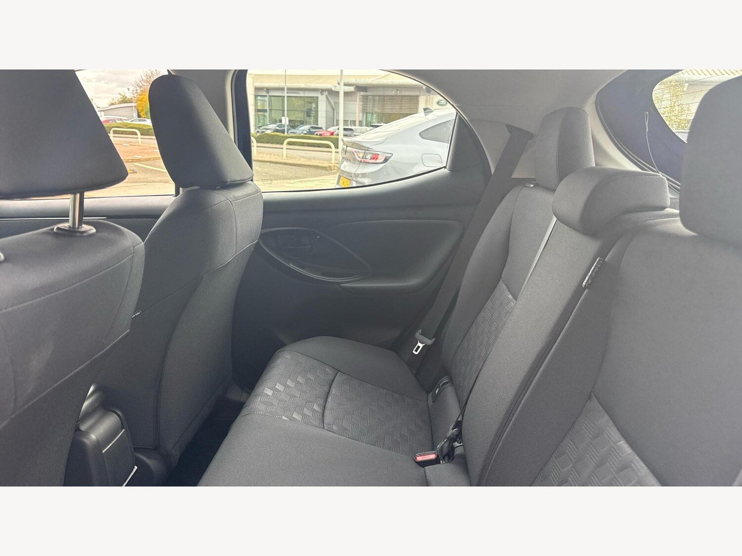 Used Toyota Yaris 2024 for sale - 76389414: Photo 15